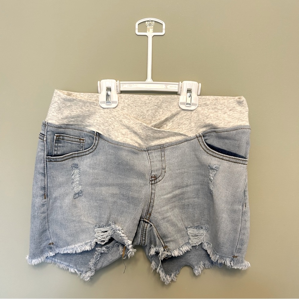 Maternity denim shorts, under the bump fit. UEC